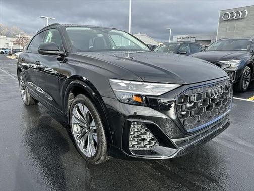 2025 Audi Q8 55 Premium Plus