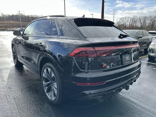 2025 Audi Q8 55 Premium Plus