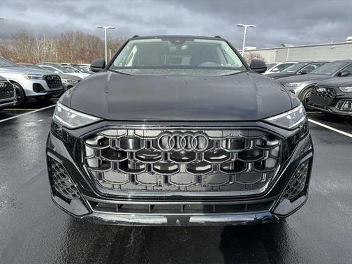 2025 Audi Q8 55 Premium Plus