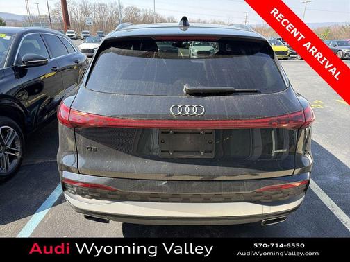 Mythos Black Metallic 2025 Audi Q5 Premium TFSI quattro S tronic