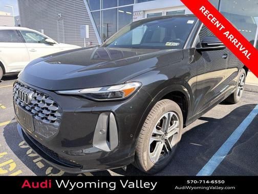 Mythos Black Metallic 2025 Audi Q5 Premium TFSI quattro S tronic