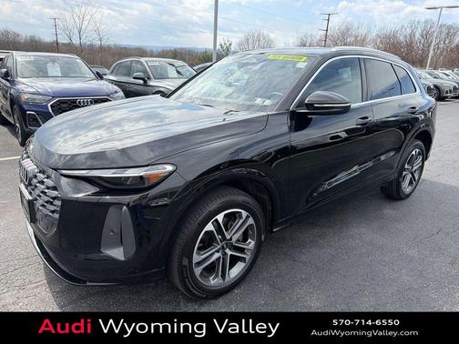 2025 Audi Q5 Premium TFSI quattro S tronic