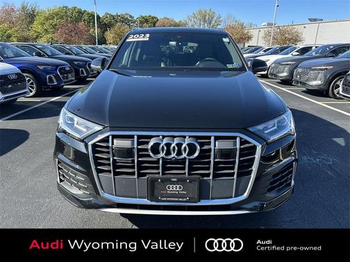 2023 Audi Q7 45 Premium
