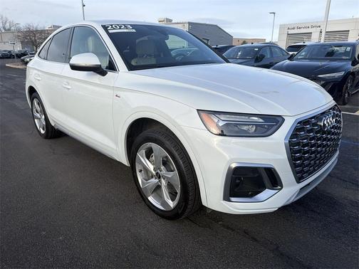 2023 Audi Q5 45 S line Premium Plus