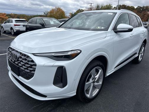 2025 Audi Q5 Premium Plus