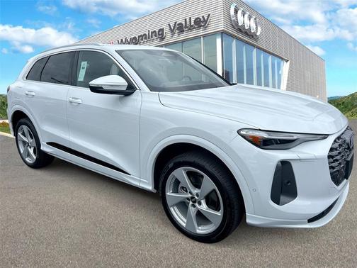 2025 Audi Q5 Premium Plus