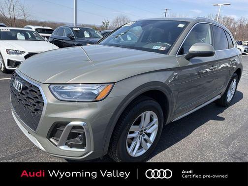 Chronos Gray Metallic 2023 Audi Q5 45 S line Premium