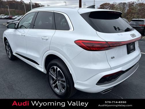 Arkona White 2025 Audi Q5 Premium TFSI quattro S tronic
