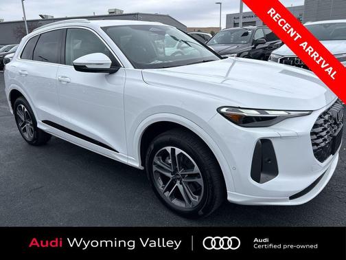 Arkona White 2025 Audi Q5 Premium TFSI quattro S tronic