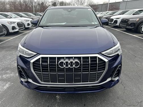 2025 Audi Q3 Premium 45 TFSI S line quattro Tiptronic