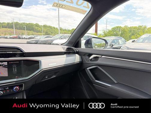 Navarra Blue Metallic 2025 Audi Q3 Premium 45 TFSI S line quattro Tiptronic