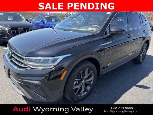 Deep Black Pearl 2023 Volkswagen Tiguan 2.0T SE 4MOTION