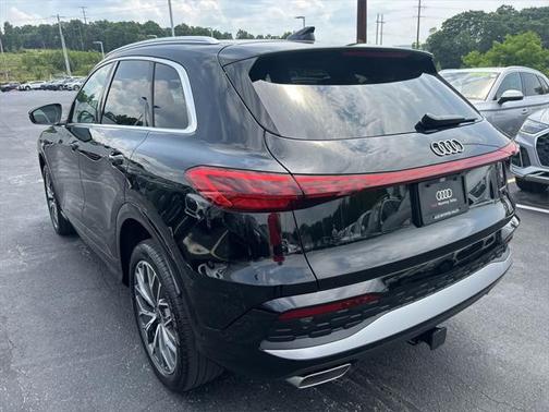2025 Audi Q5 Premium Plus