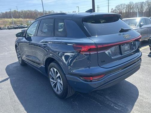 2025 Audi Q6 e-tron Premium Plus quattro