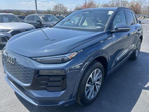2025 Audi Q6 e-tron Premium Plus quattro
