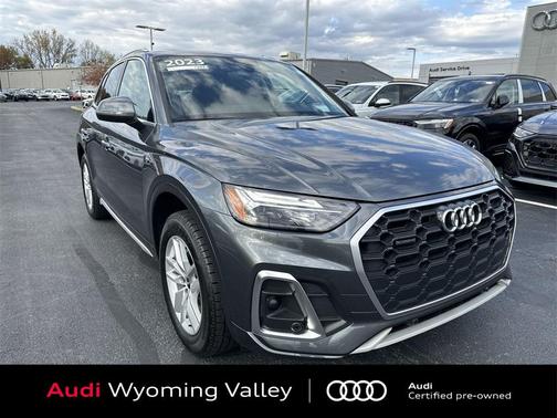 2023 Audi Q5 45 S line Premium