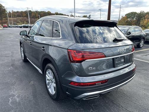 2023 Audi Q5 45 S line Premium