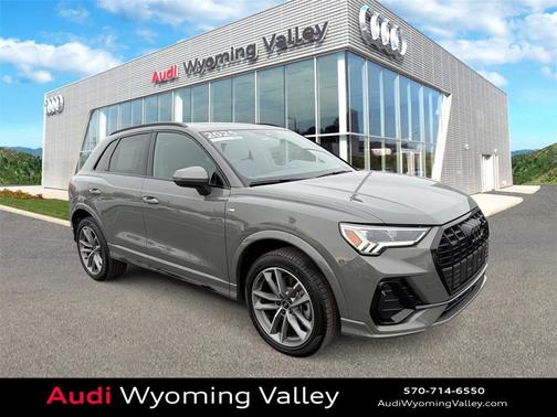 2025 Audi Q3 Premium 45 TFSI S line quattro Tiptronic