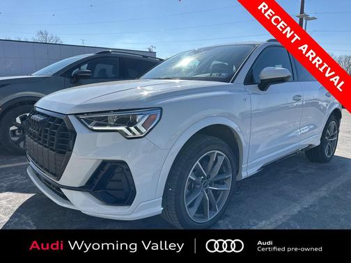 2023 Audi Q3 Premium 45 TFSI S line quattro Tiptronic