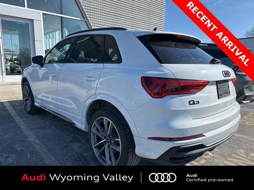2023 Audi Q3 Premium 45 TFSI S line quattro Tiptronic