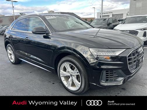 2023 Audi Q8 55 Premium Plus