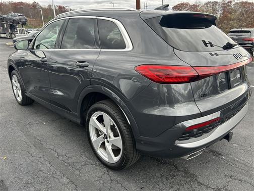 2025 Audi Q5 Premium Plus TFSI quattro S tronic