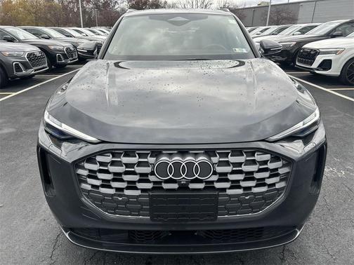 2025 Audi Q5 Premium Plus TFSI quattro S tronic