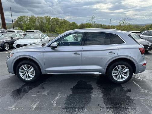 2022 Audi Q5 45 S line Premium