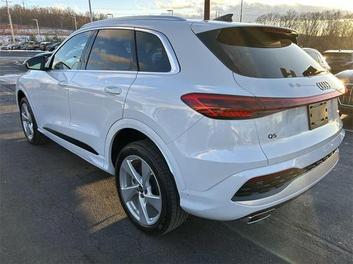 2025 Audi Q5 Premium Plus TFSI quattro S tronic