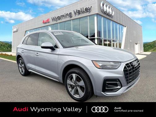 Florett Silver Metallic 2023 Audi Q5 40 Premium