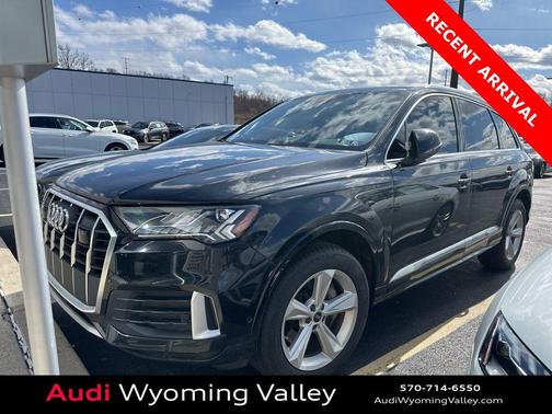 2023 Audi Q7 45 Premium Plus