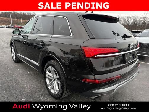 2025 Audi Q7 45 Premium Plus