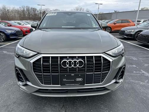 2022 Audi Q3 45 S line Premium