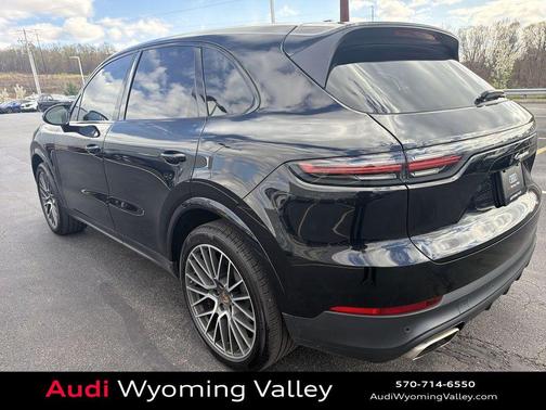 Black 2020 Porsche Cayenne Cayenne