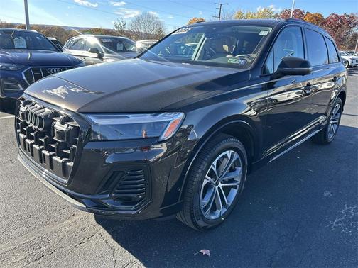 2025 Audi Q7 45 Premium