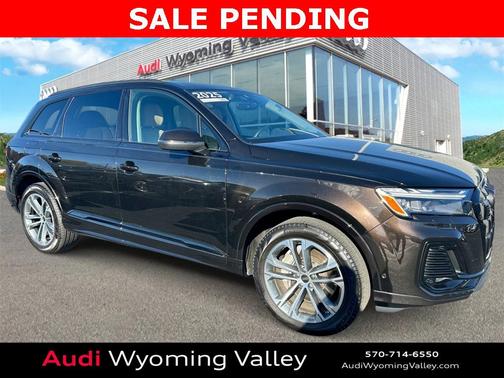2025 Audi Q7 45 Premium