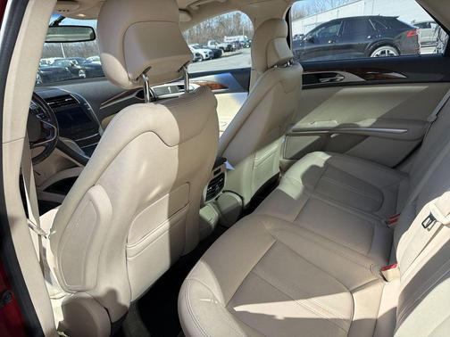 2016 Lincoln MKZ Base