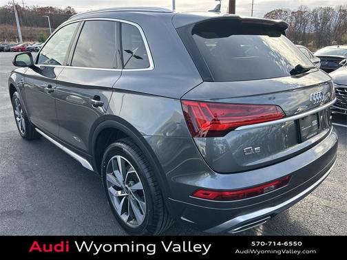 2022 Audi Q5 45 S line Premium