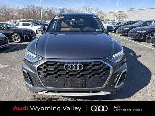 2022 Audi Q5 45 S line Premium