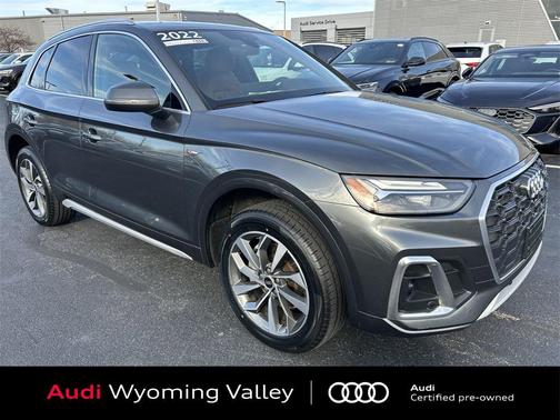2022 Audi Q5 45 S line Premium