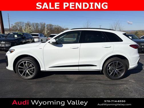 Glacier White Metallic 2026 Audi Q5 Premium Plus TFSI quattro S tronic