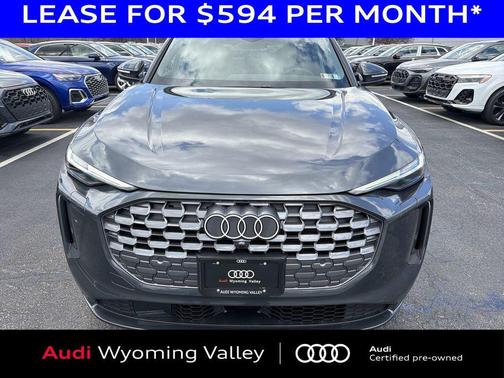 Tambora Gray Metallic 2025 Audi Q5 Premium Plus TFSI quattro S tronic