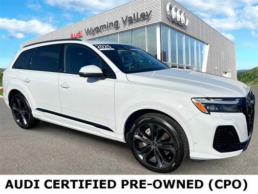 2025 Audi Q7 55 Premium Plus