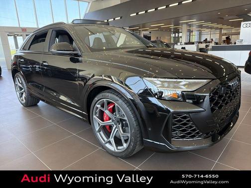Mythos Black Metallic 2026 Audi RS Q8 4.0T