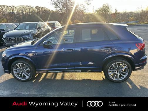 2025 Audi Q3 Premium 45 TFSI S line quattro Tiptronic