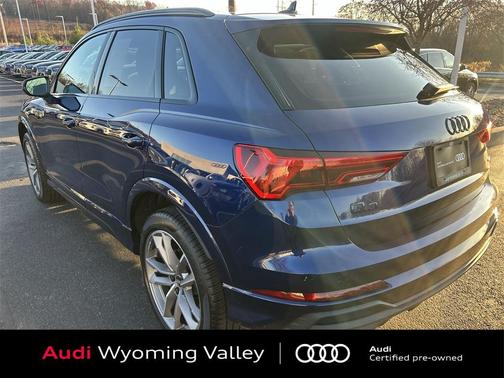 2025 Audi Q3 Premium 45 TFSI S line quattro Tiptronic