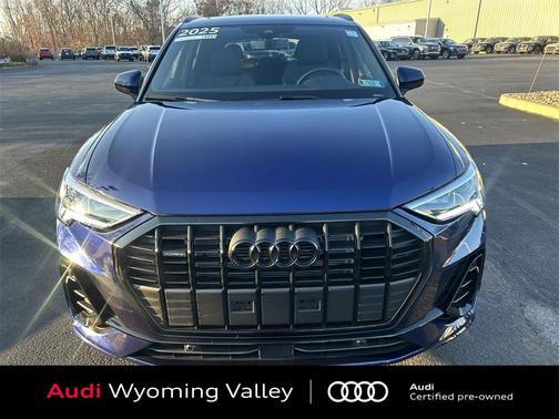 2025 Audi Q3 Premium 45 TFSI S line quattro Tiptronic