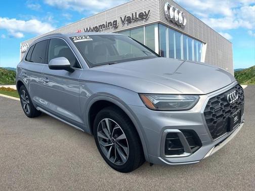 2022 Audi Q5 45 S line Premium Plus