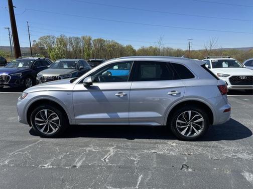 2022 Audi Q5 45 S line Premium Plus