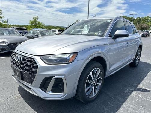 2022 Audi Q5 45 S line Premium Plus